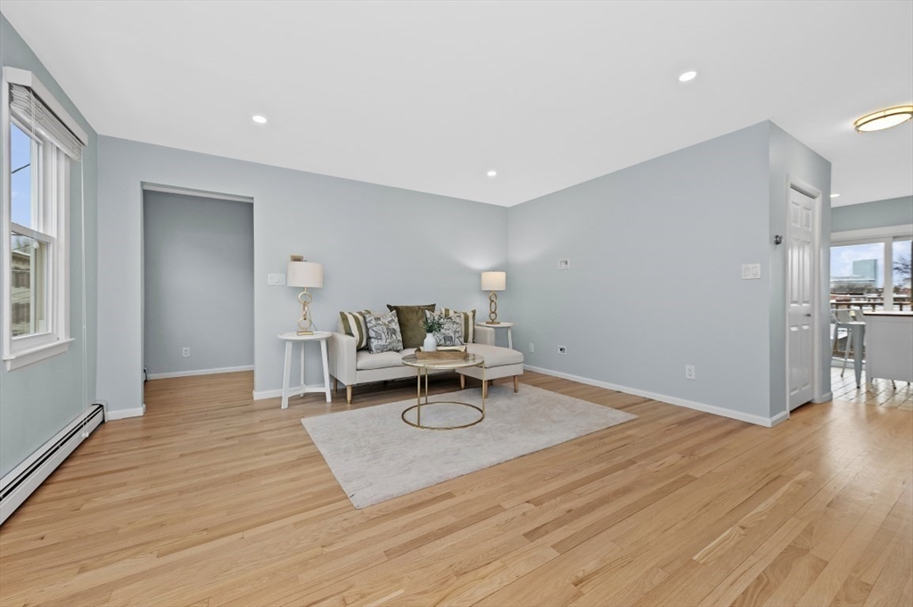 48-50 Russell St 2A
