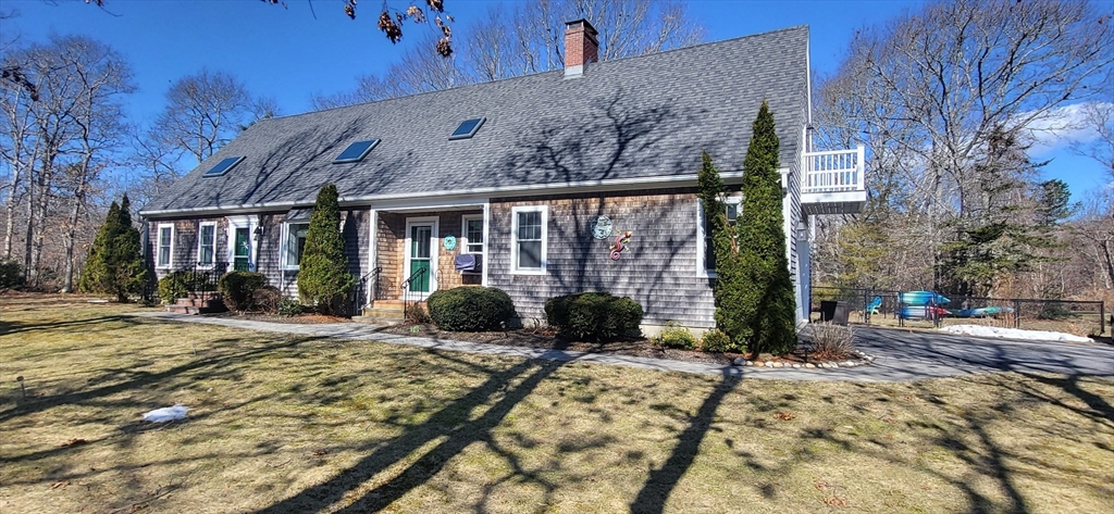 13 Checkerberry Ln