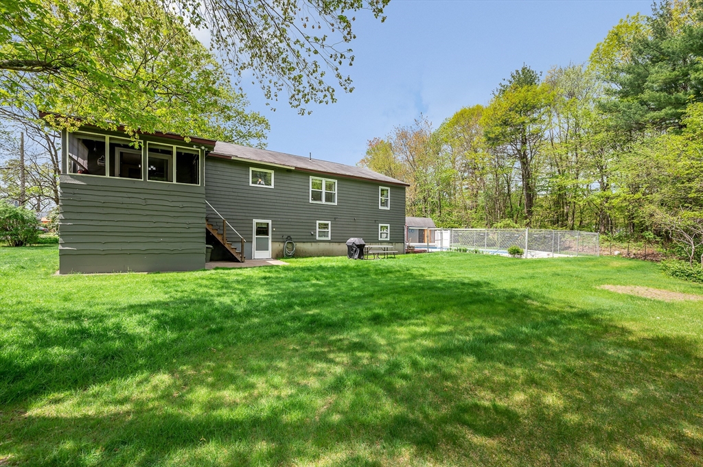 4 Pleasantview Ave