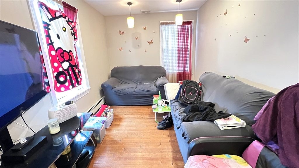 3 Mill Street Court 2