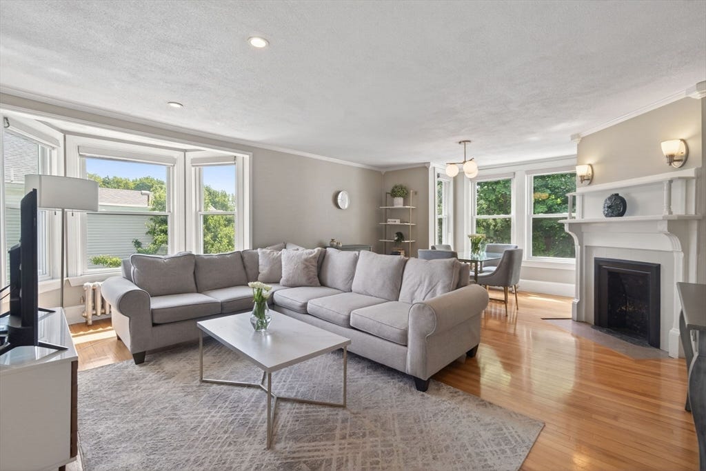 Photo of 219 Lynn Fells Pkwy #3, Melrose, MA 02176 (MLS # 73529166)