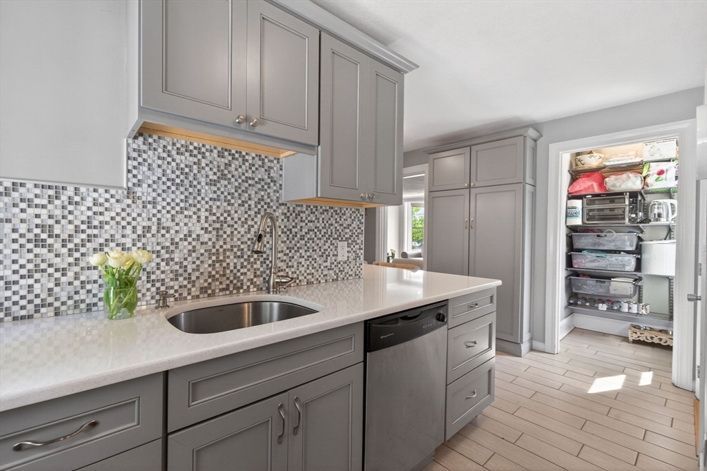 219 Lynn Fells Pkwy 3