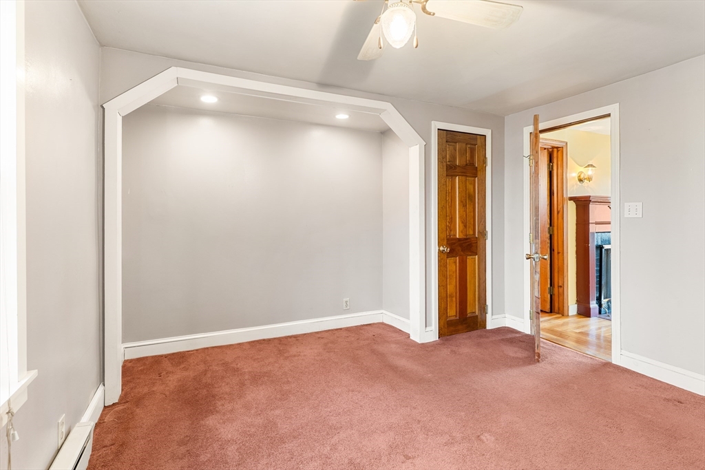 105 Metropolitan Park Ave