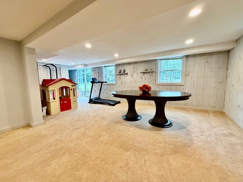 177 Pond St, Holbrook, MA Photo #22