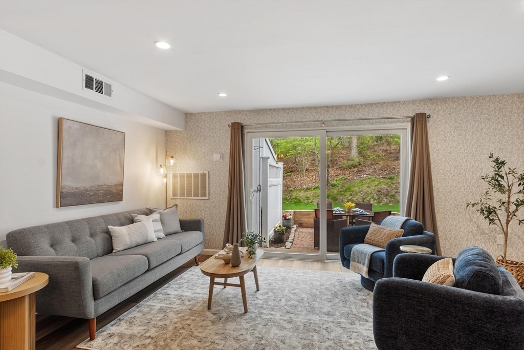 2 Beal's Cove Road #F, Hingham, MA Photo #12
