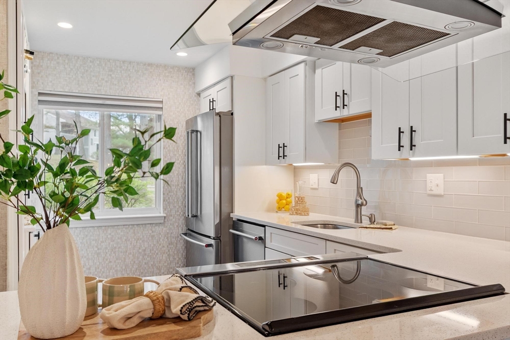 2 Beal's Cove Road #F, Hingham, MA Photo #10