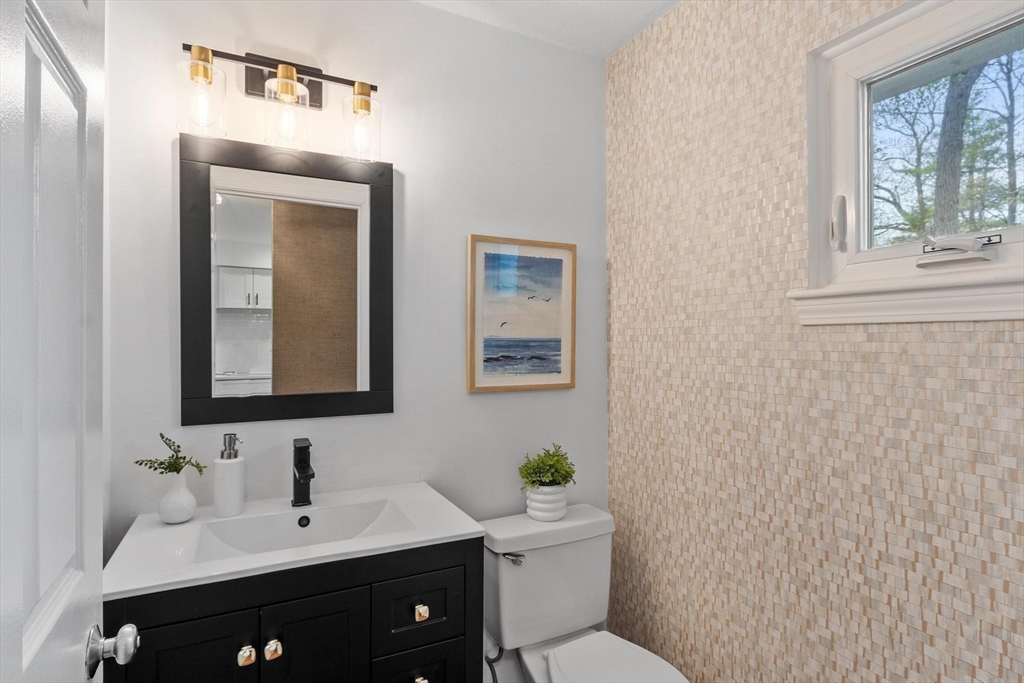 2 Beal's Cove Road #F, Hingham, MA Photo #16