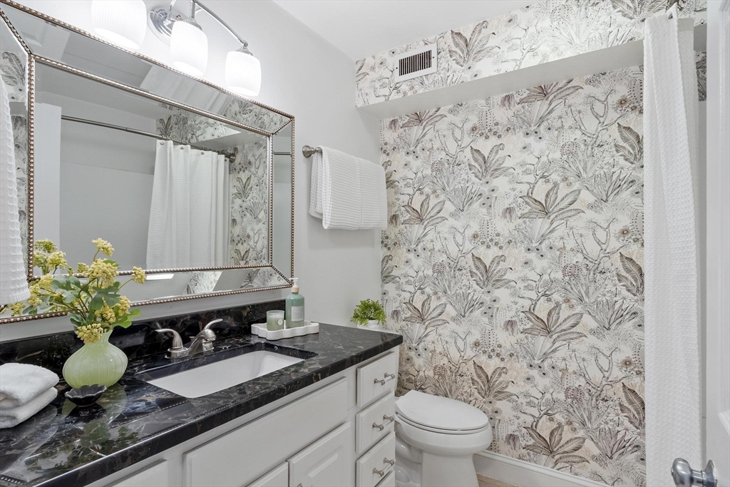 2 Beal's Cove Road #F, Hingham, MA Photo #23
