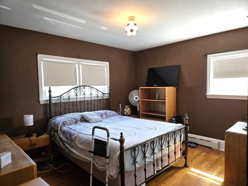 Dartmouth, Massachusetts 02747, United States, 3 Bedrooms Bedrooms, ,3 BathroomsBathrooms,Residential,Active,121188