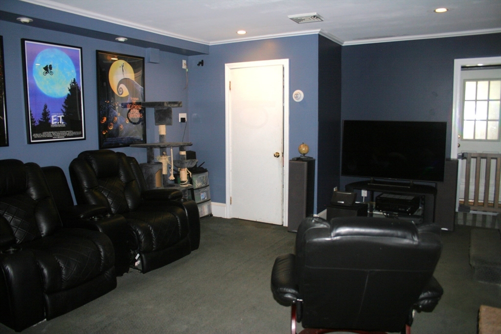 Dartmouth, Massachusetts 02747, United States, 3 Bedrooms Bedrooms, ,3 BathroomsBathrooms,Residential,Active,121188