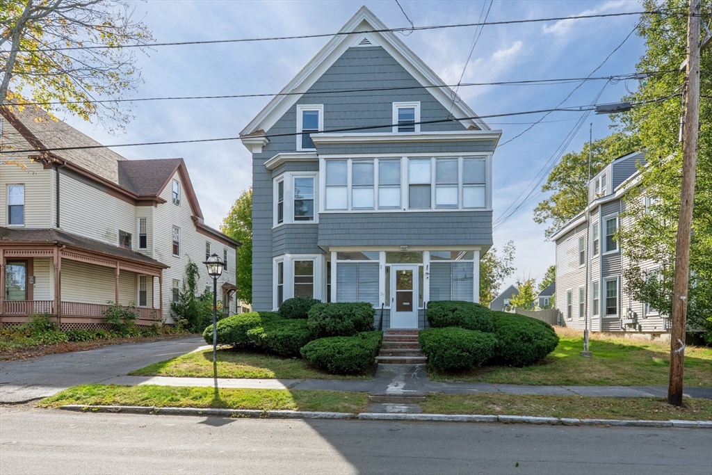 37 Byron St