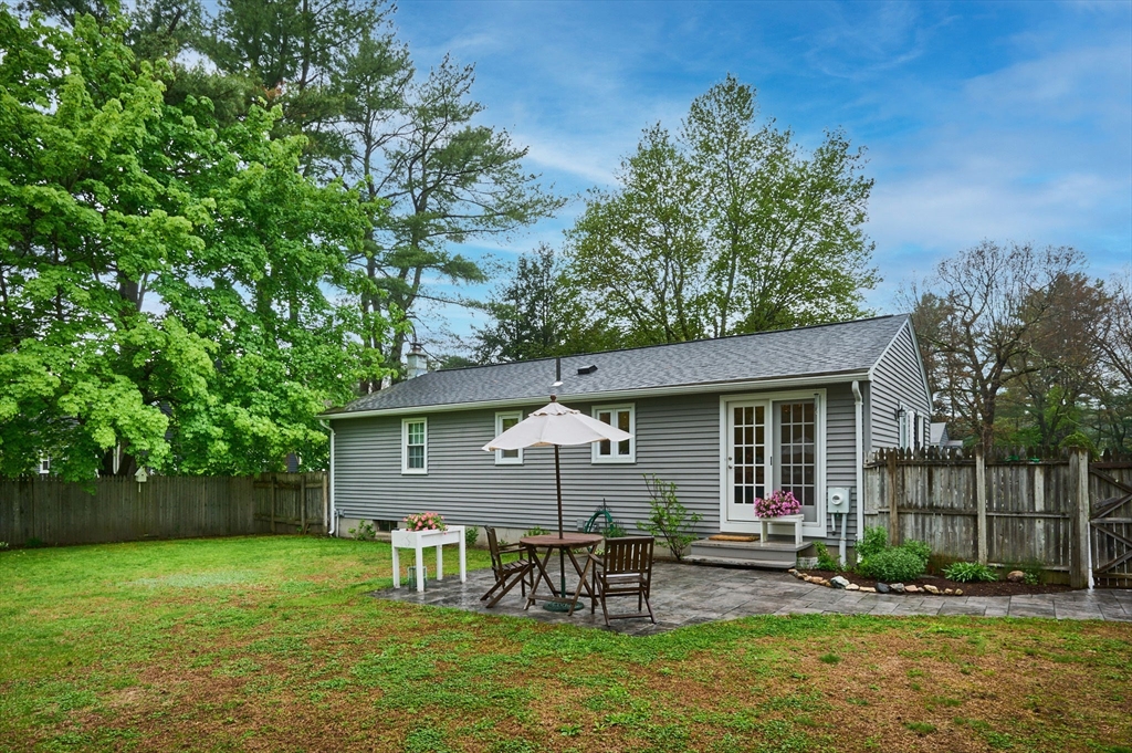 19 Beyer Dr, Easthampton, MA Photo #24
