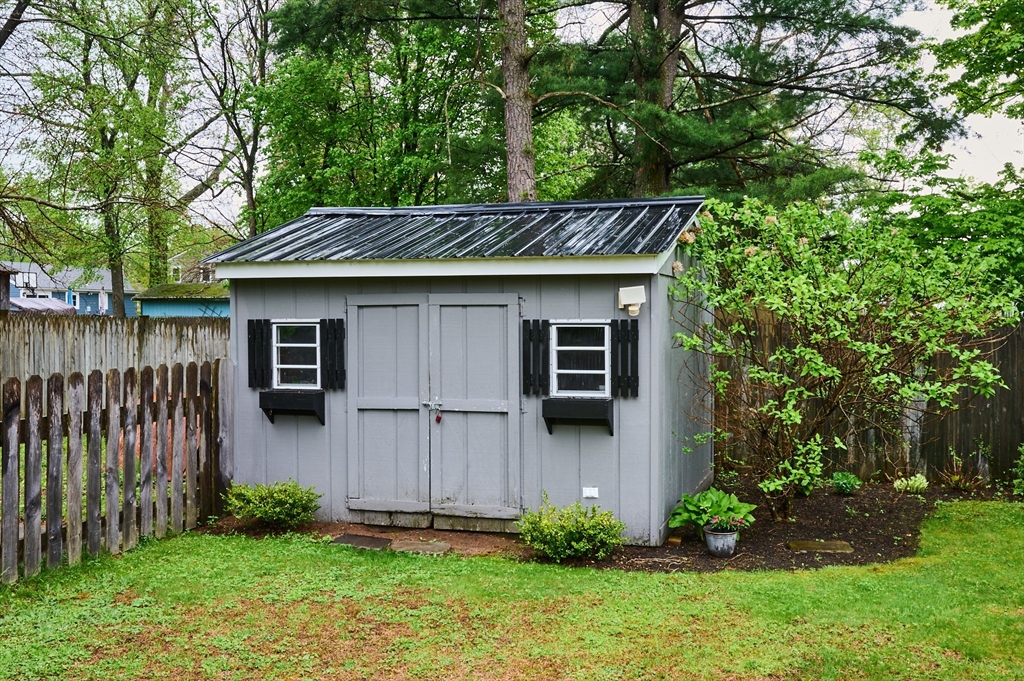 19 Beyer Dr, Easthampton, MA Photo #27