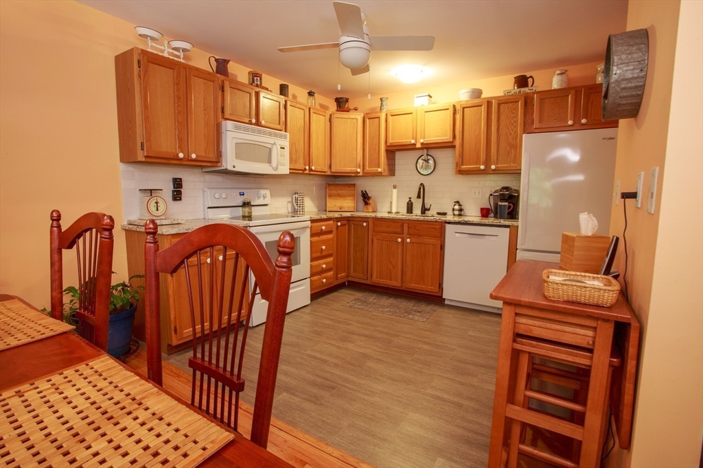 665 Center St 311