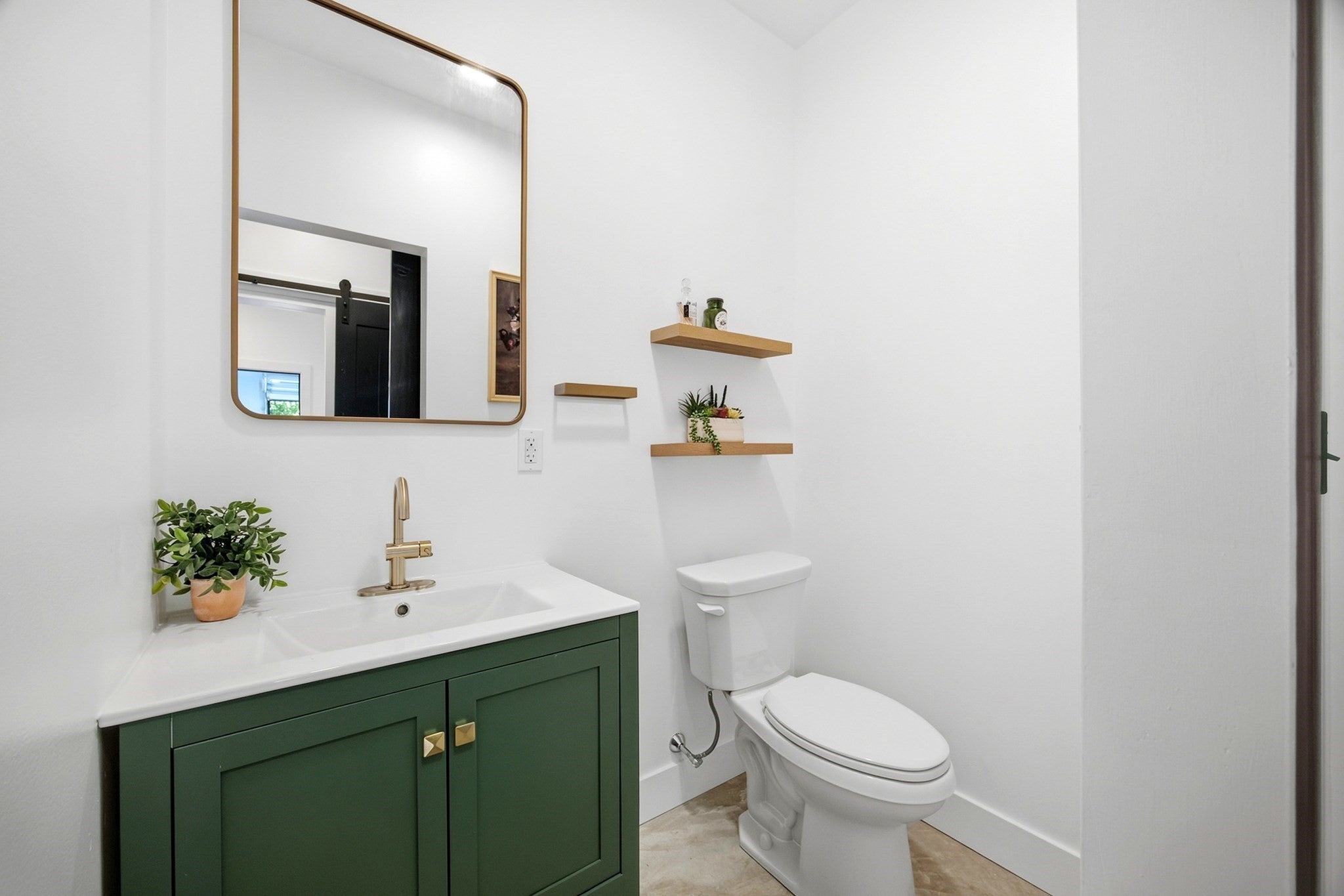 15 Mckinley Ave, South Hadley, MA, 15 Mckinley Ave, South Hadley, MA Photo #22