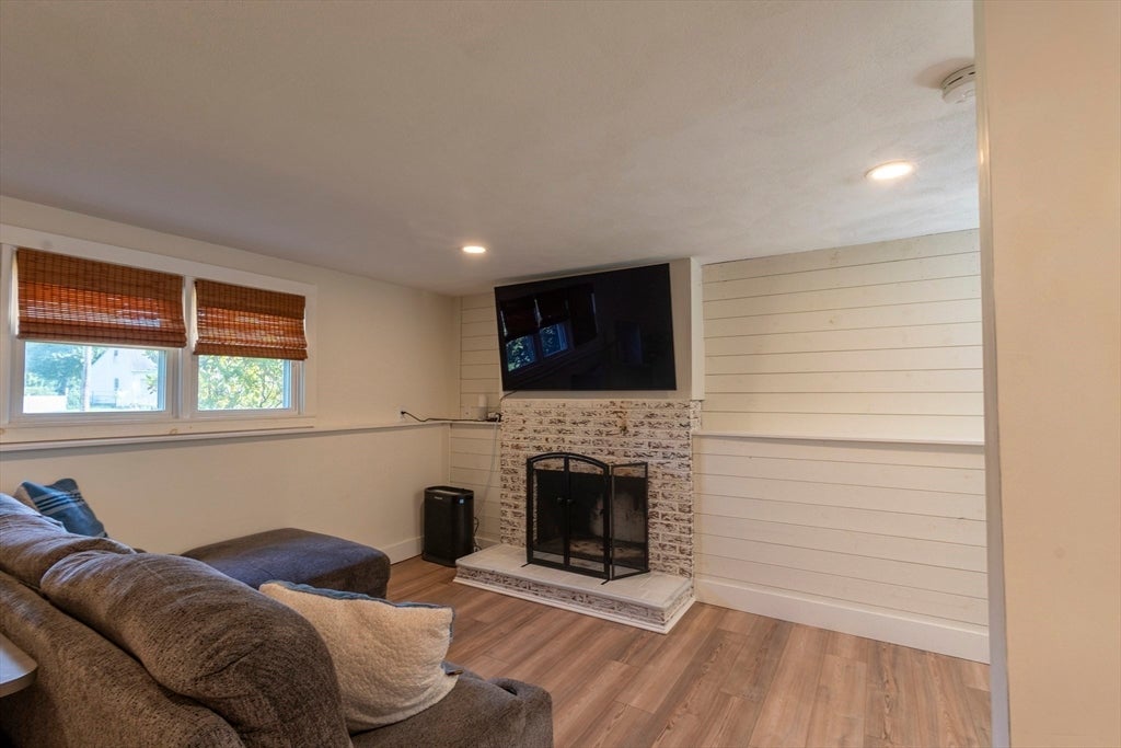 219 Prospect St, Shrewsbury, MA, 219 Prospect St, Shrewsbury, MA Photo #18