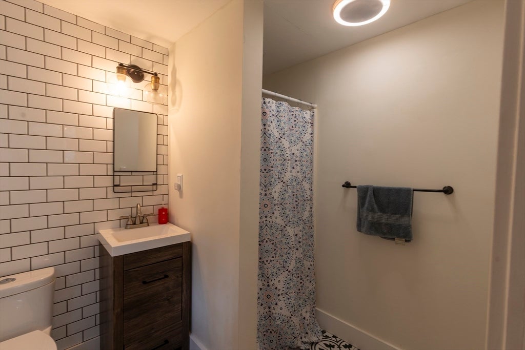 219 Prospect St, Shrewsbury, MA, 219 Prospect St, Shrewsbury, MA Photo #19