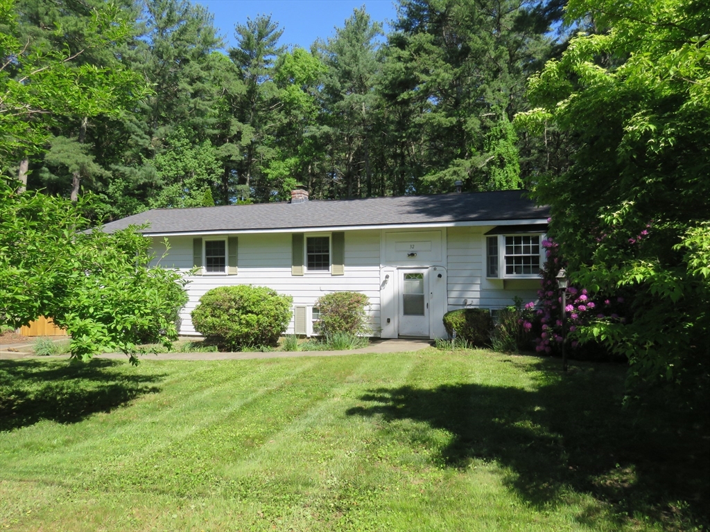 32 Oak St
