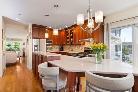 9 Whaler Ln 9 Quincy MA 02171