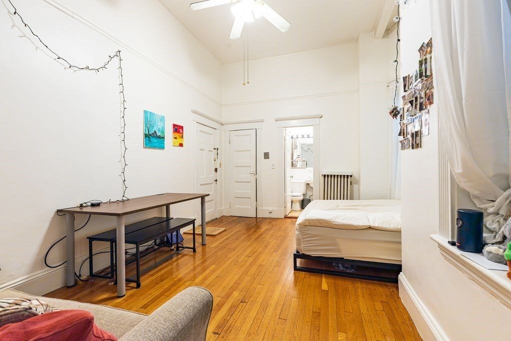 8 Garrison St 110