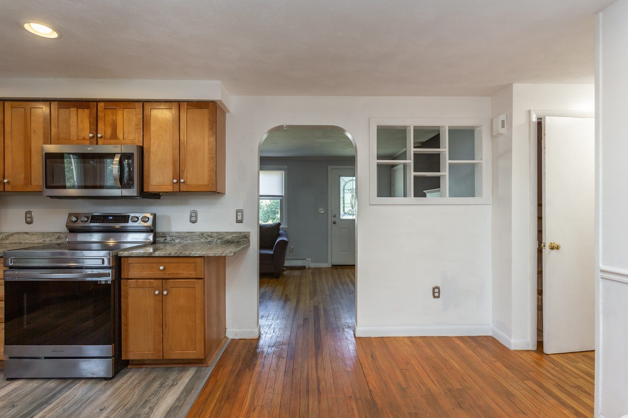 359 Pike Ave, Attleboro, MA Photo #12