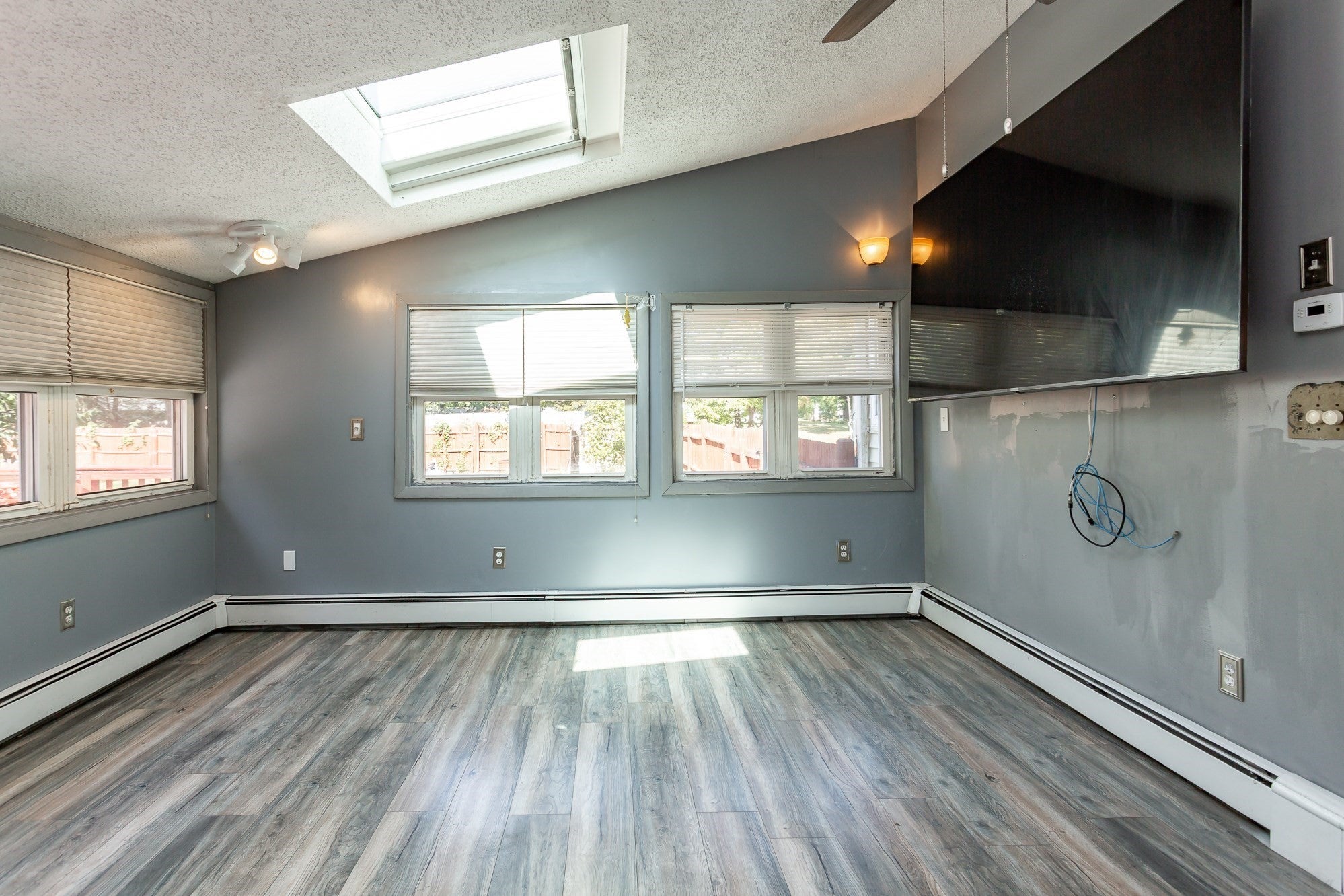 359 Pike Ave, Attleboro, MA Photo #14