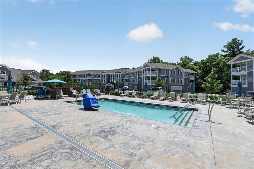 2 Longwood Lane #204, Hanover, MA, 2 Longwood Lane #204, Hanover, MA Photo #10