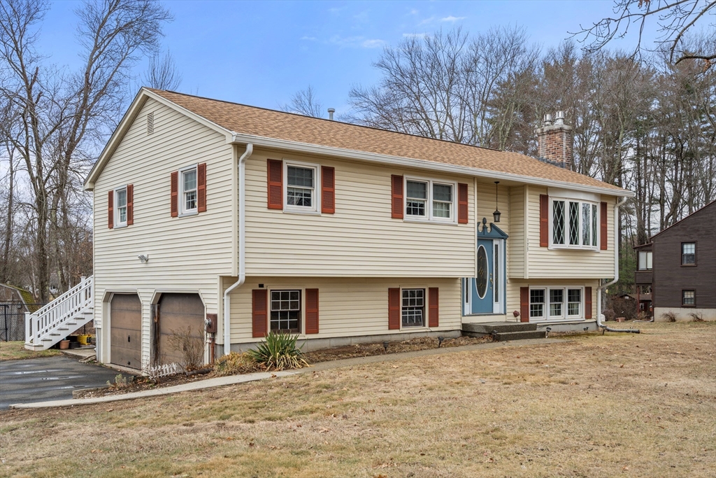 373 Birnie Ave
