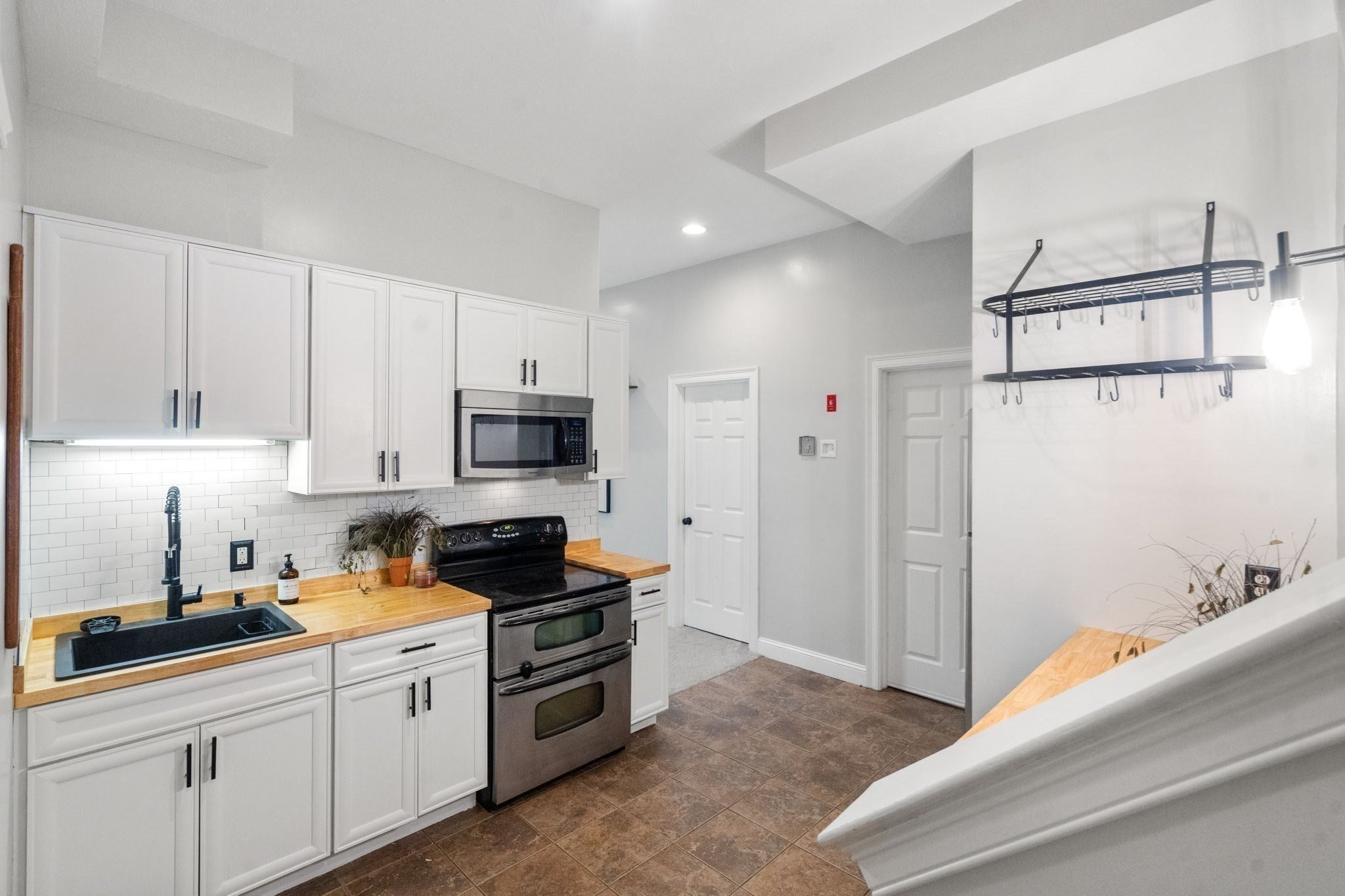 66 Glenview St, Upton, MA Photo #25