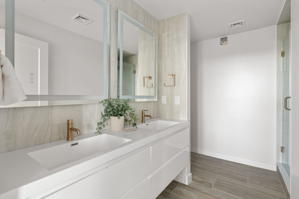 125 Lowell Street 503