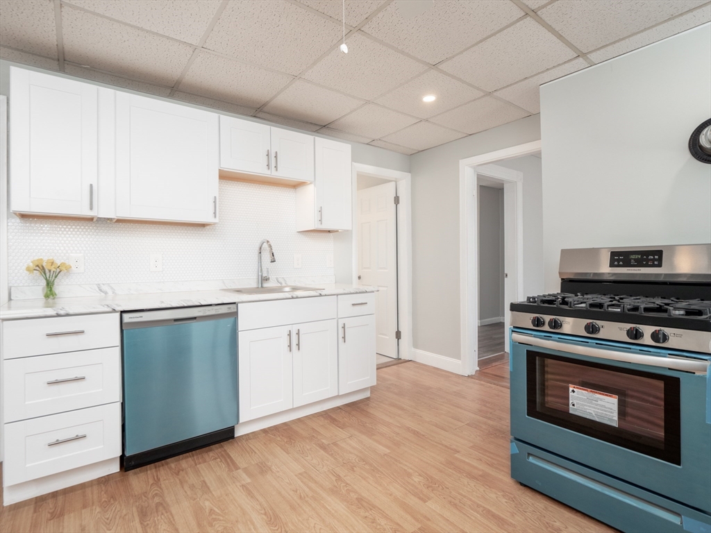 95 Green Hill Parkway 2