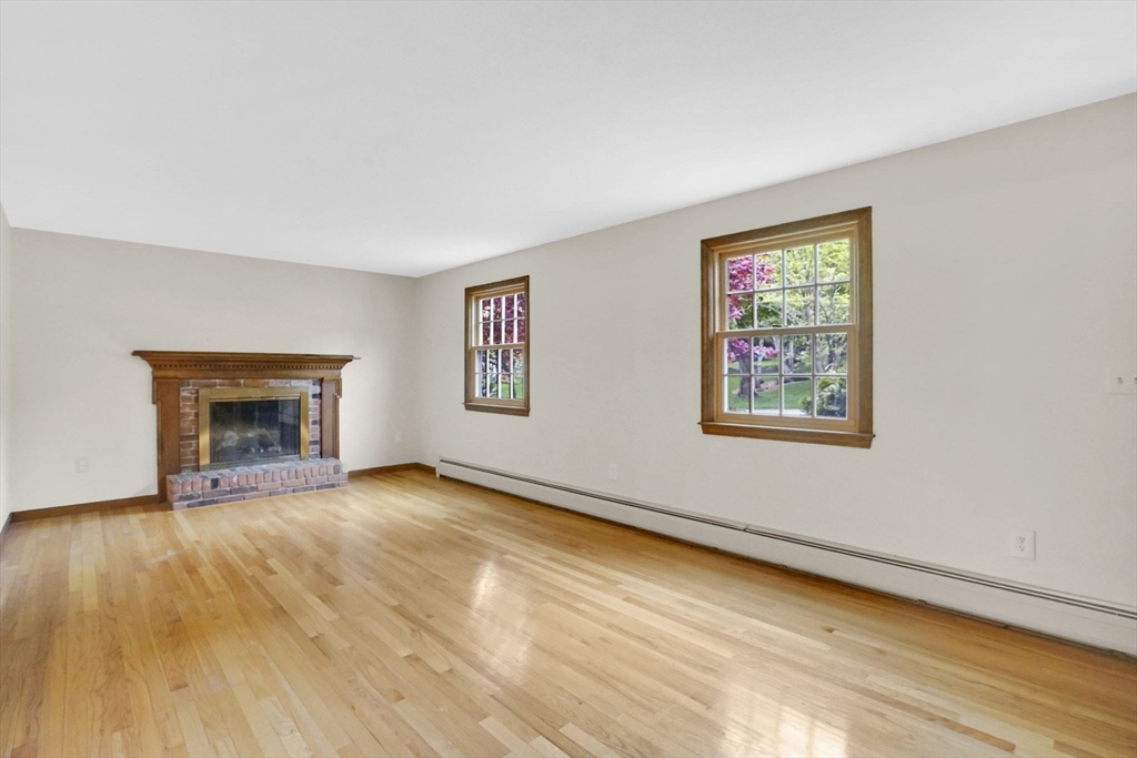 6 Garden Ln, Wilbraham, MA Photo #10