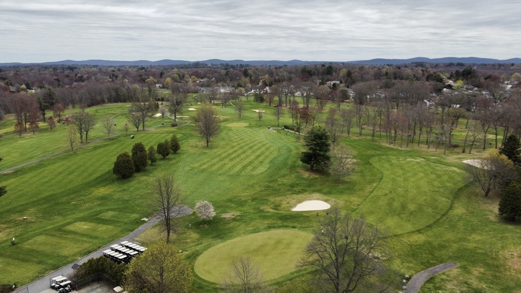 Springfield, Massachusetts 01108, United States, 3 Bedrooms Bedrooms, ,1 BathroomBathrooms,Residential,Pending,114857