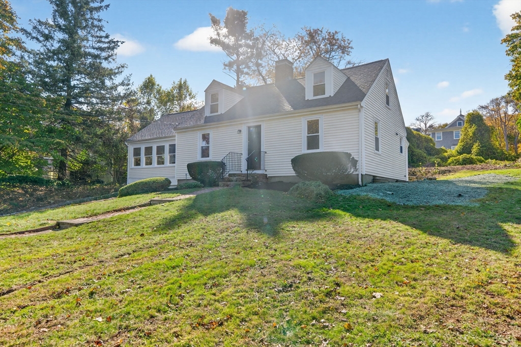 59 Greenfield Ln