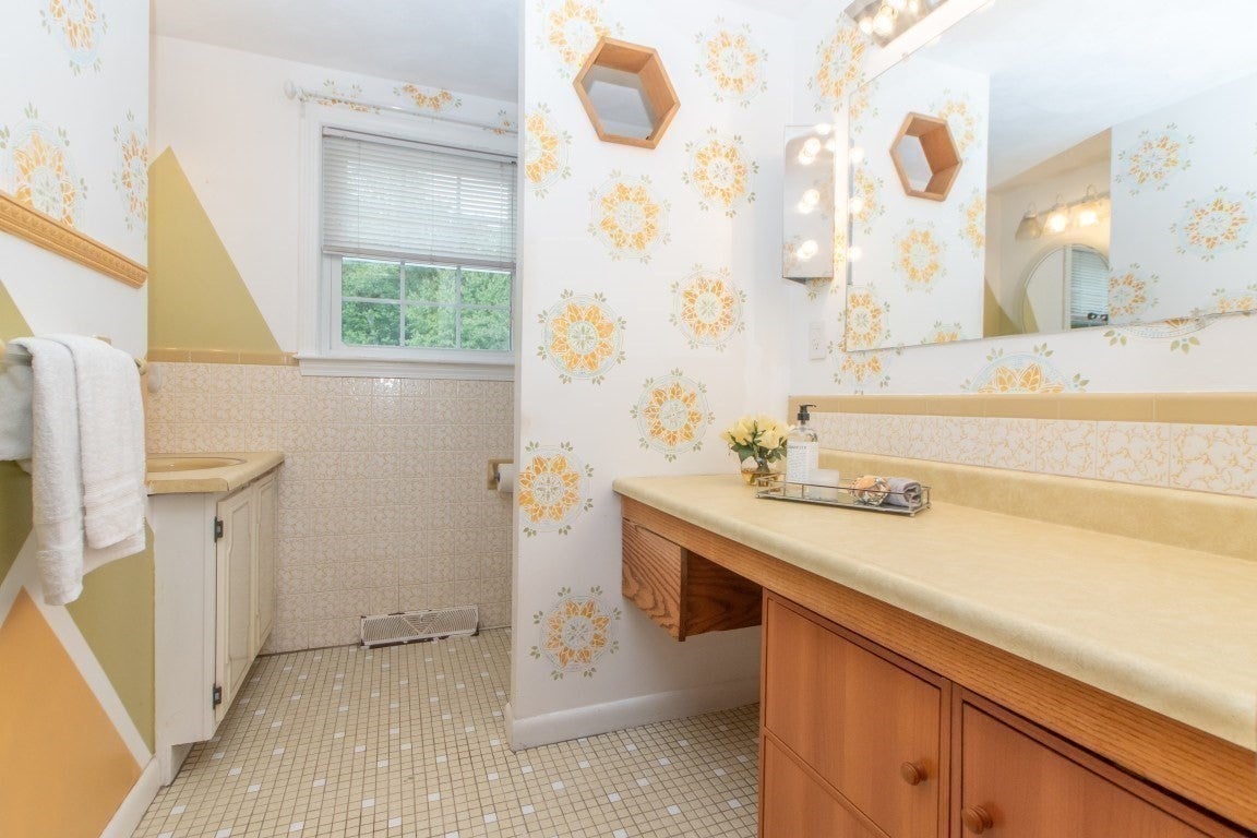 15 Marrett Rd, Burlington, MA, 15 Marrett Rd, Burlington, MA Photo #17