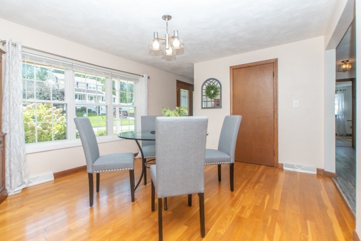 15 Marrett Rd, Burlington, MA, 15 Marrett Rd, Burlington, MA Photo #11