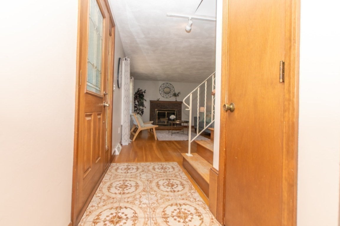 15 Marrett Rd, Burlington, MA, 15 Marrett Rd, Burlington, MA Photo #4