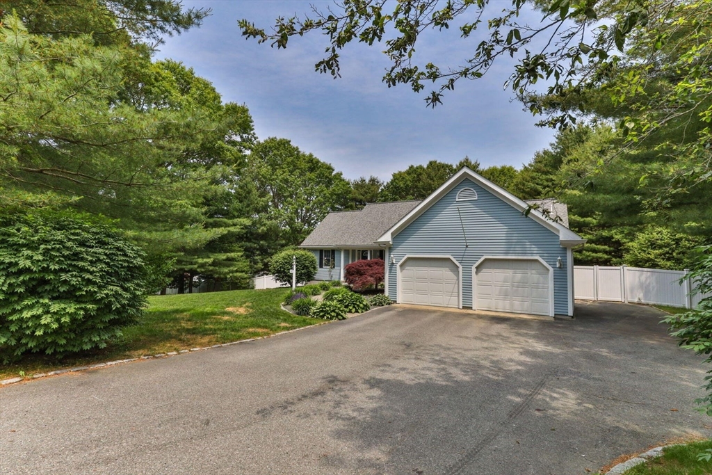 17 Pimlico Pond Rd