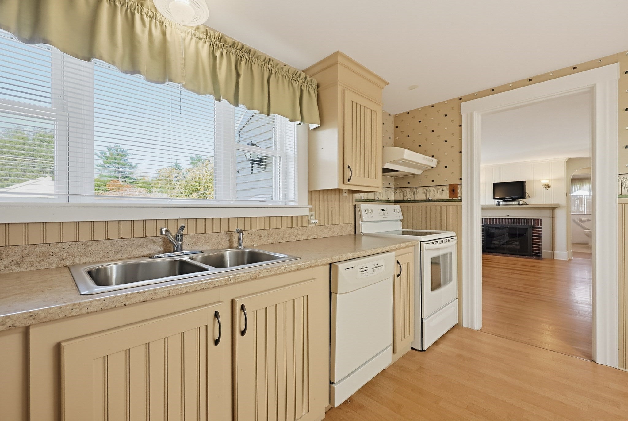 34 Fairlawn St, Northbridge, MA, 34 Fairlawn St, Northbridge, MA Photo #17