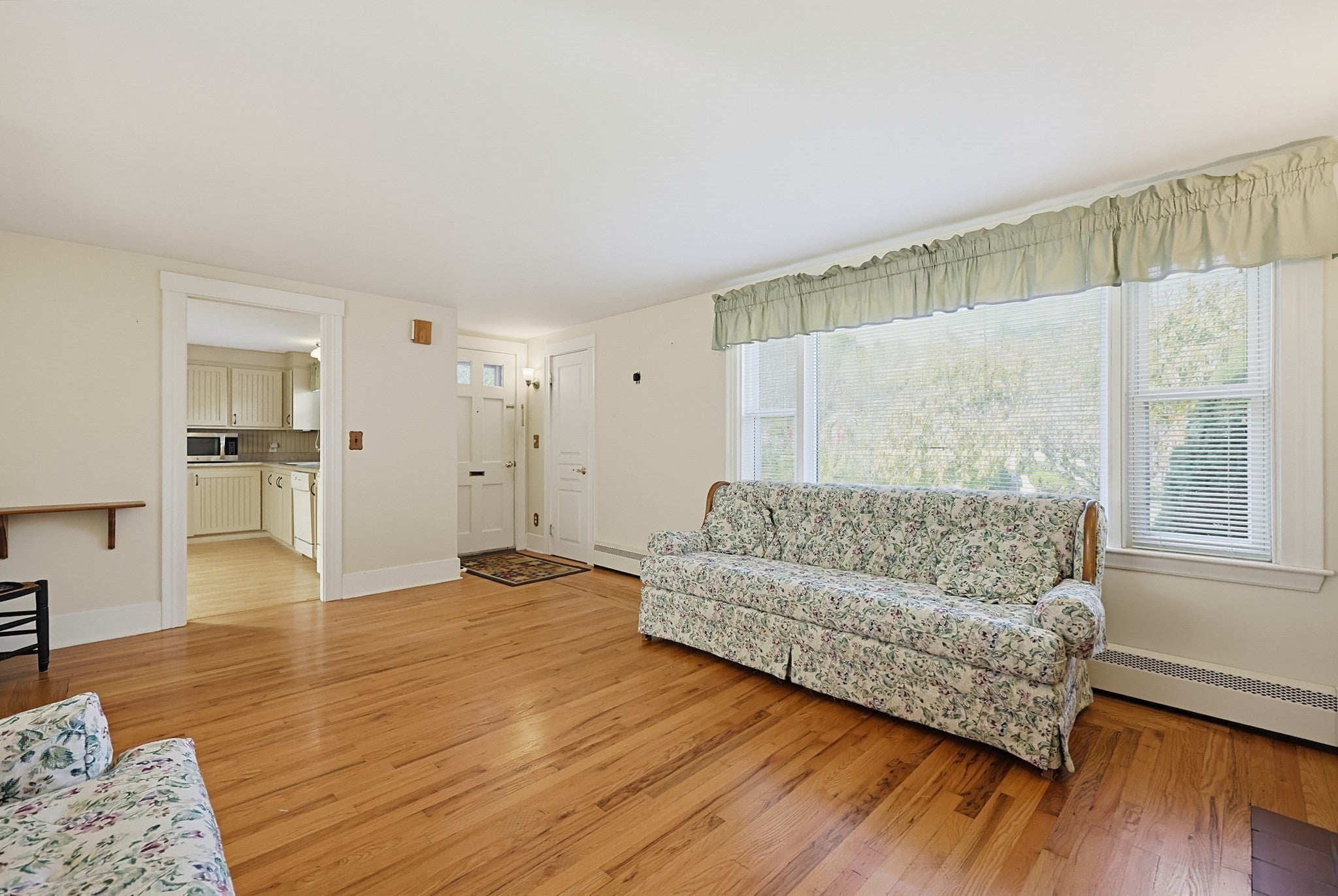 34 Fairlawn St, Northbridge, MA, 34 Fairlawn St, Northbridge, MA Photo #6