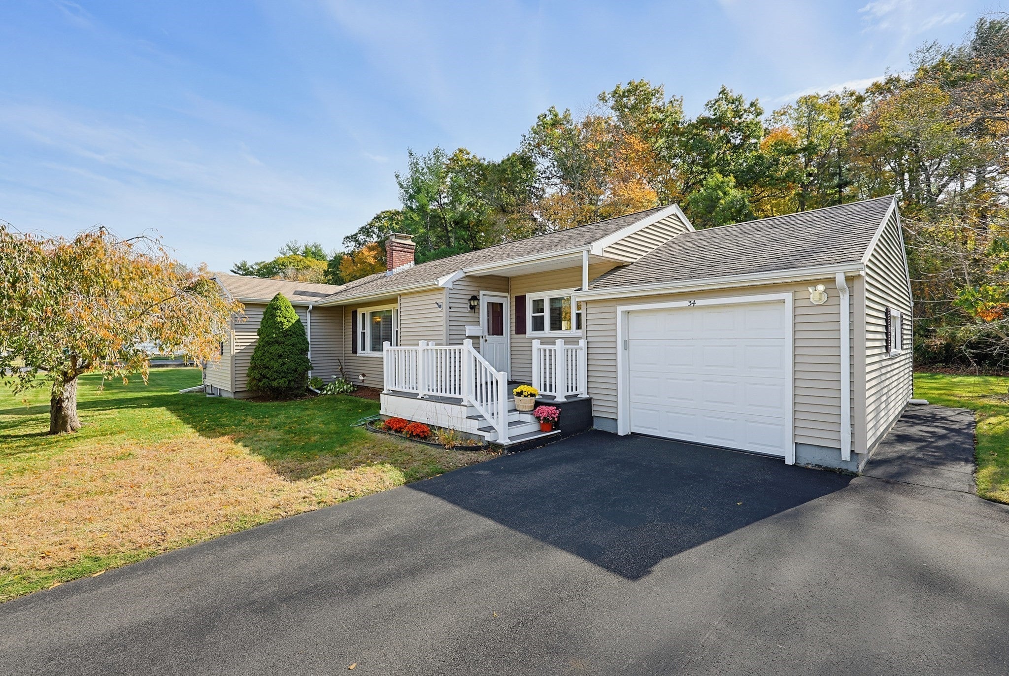 34 Fairlawn St