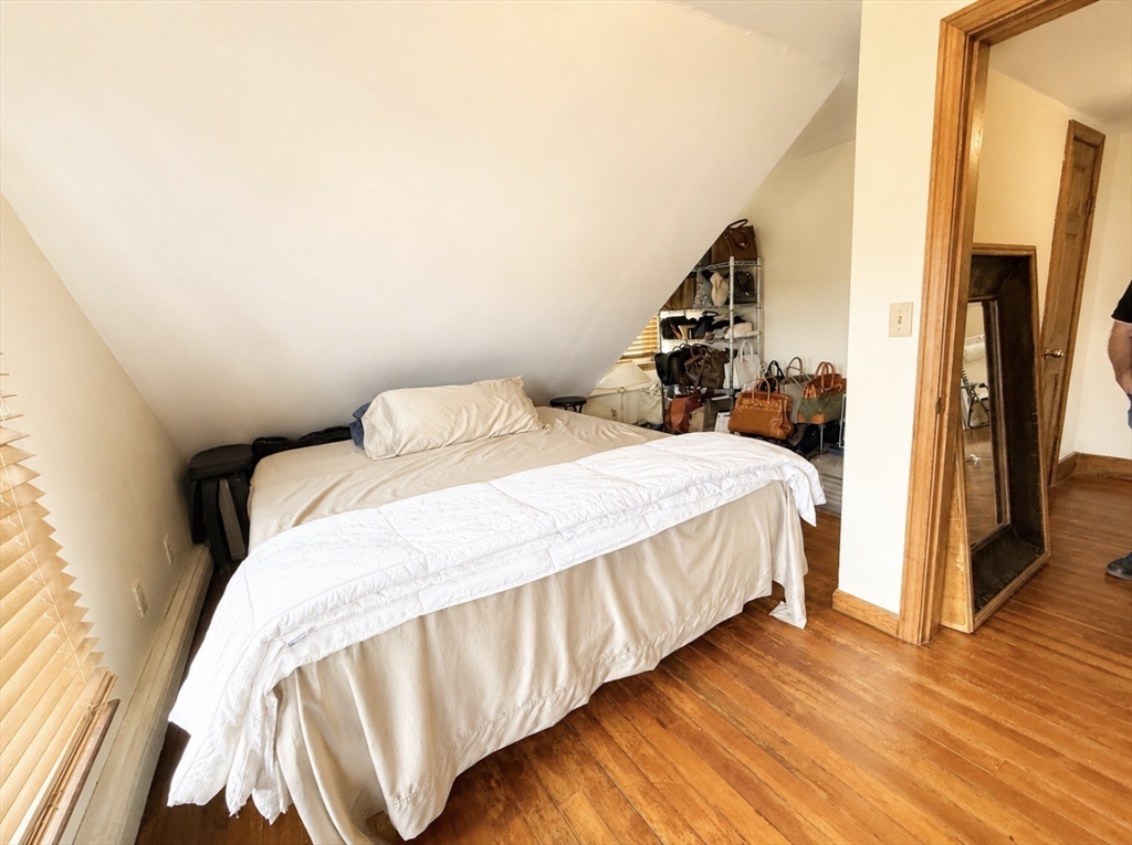 439 Newport Rd, Hull, MA Photo #12