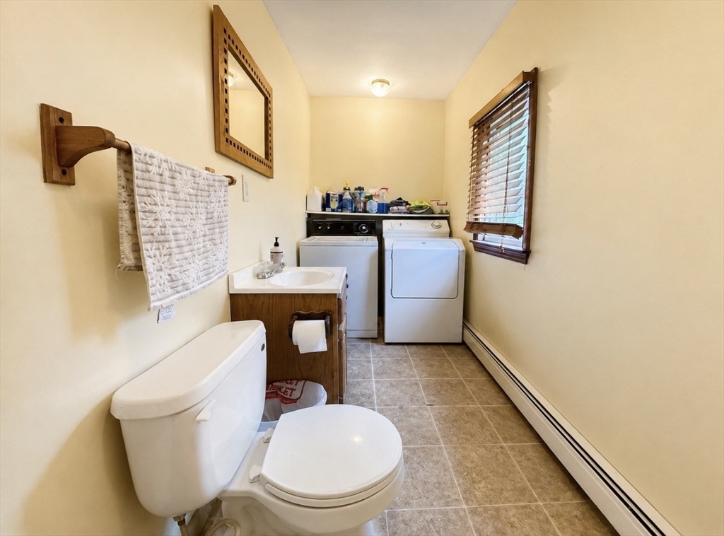 439 Newport Rd, Hull, MA Photo #11