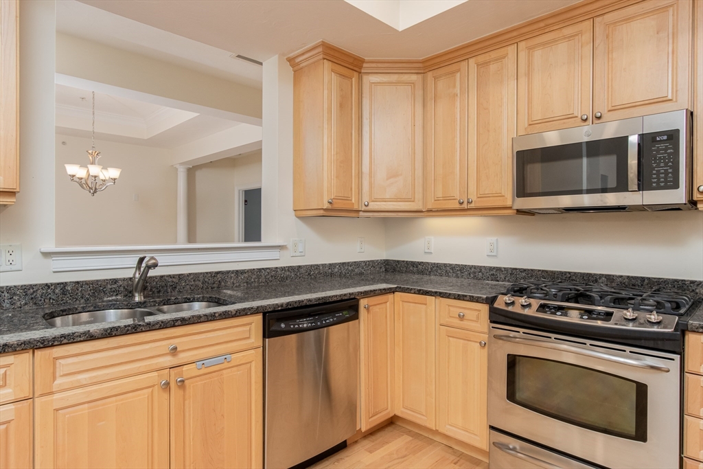 1302 Albion Drive 1302