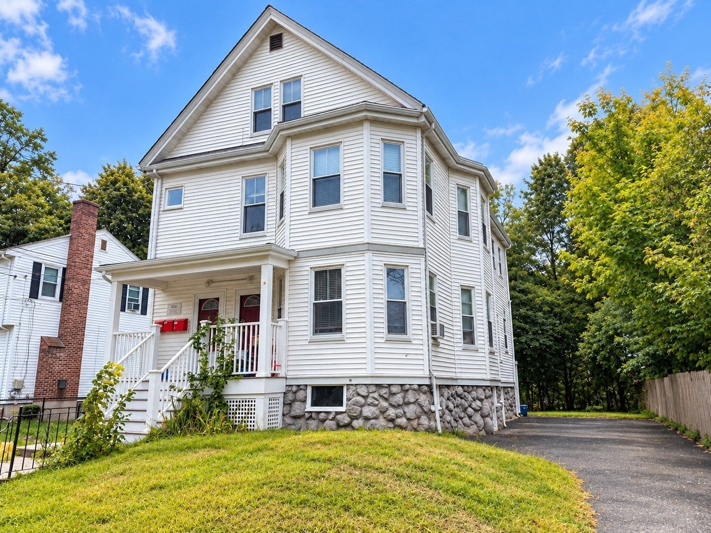 22 Morton St #A, Waltham, MA Photo #1
