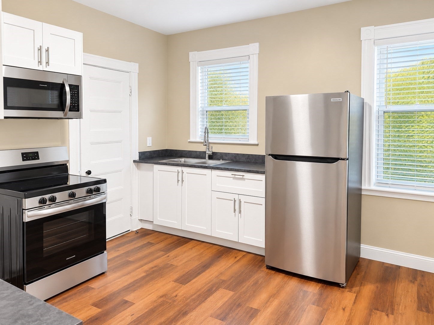 22 Morton St #A, Waltham, MA Photo #3