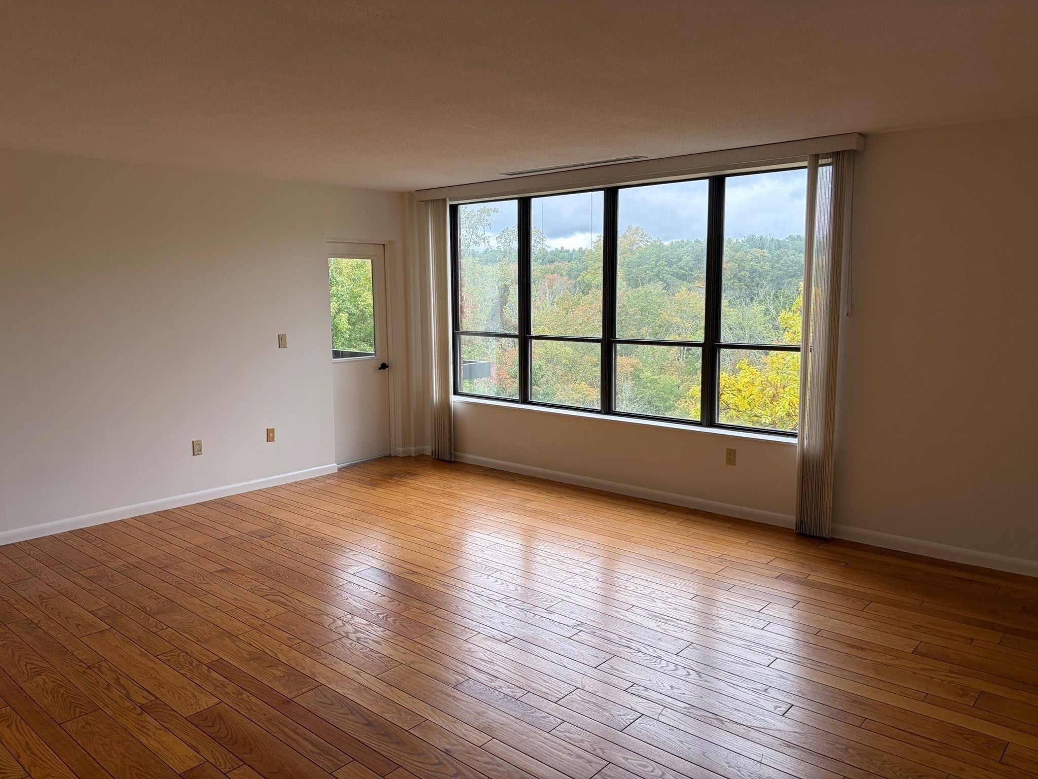210 Nahanton St #422, Newton, MA, 210 Nahanton St #422, Newton, MA Photo #9