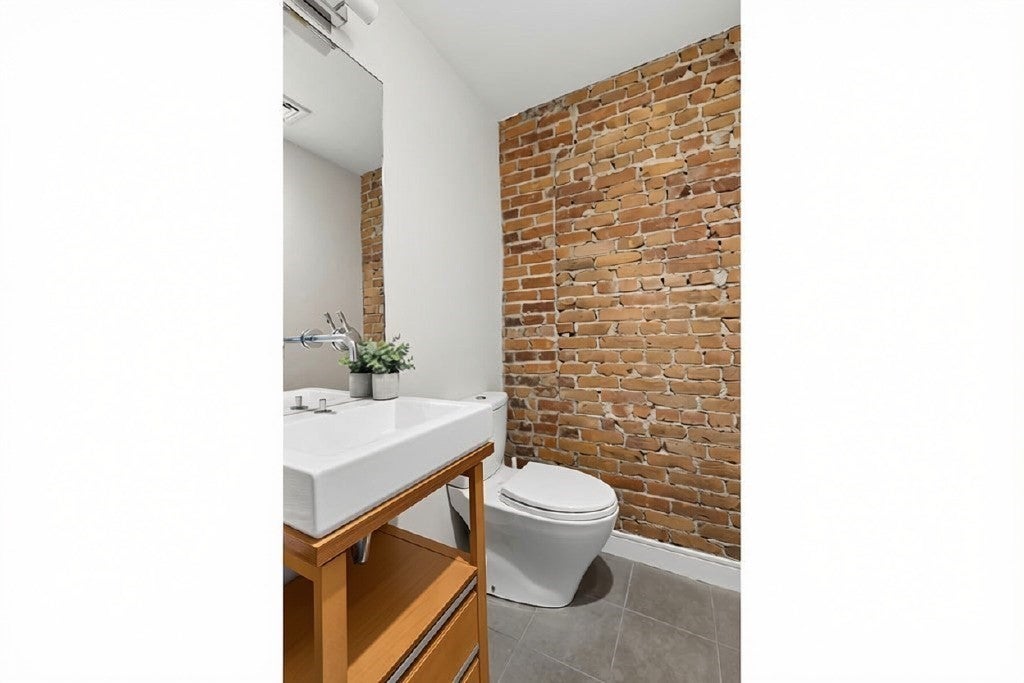12 Gloucester Street #4, Boston, MA Photo #10
