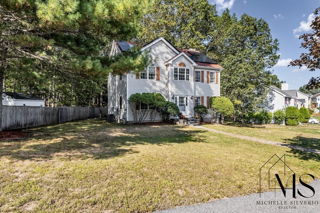 17 Scotland Heights Rd