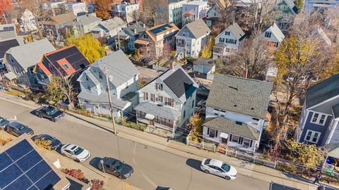 11 Gay Head St Boston MA 02130